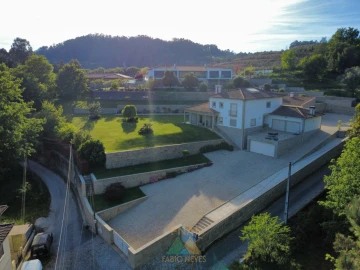 Moradia T4 para Venda em Vale