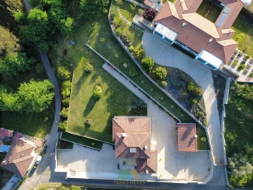 Moradia T4 para Venda em Vale