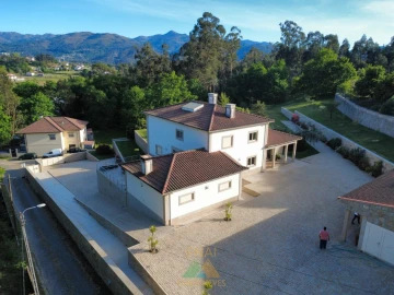 Moradia T4 para Venda em Vale