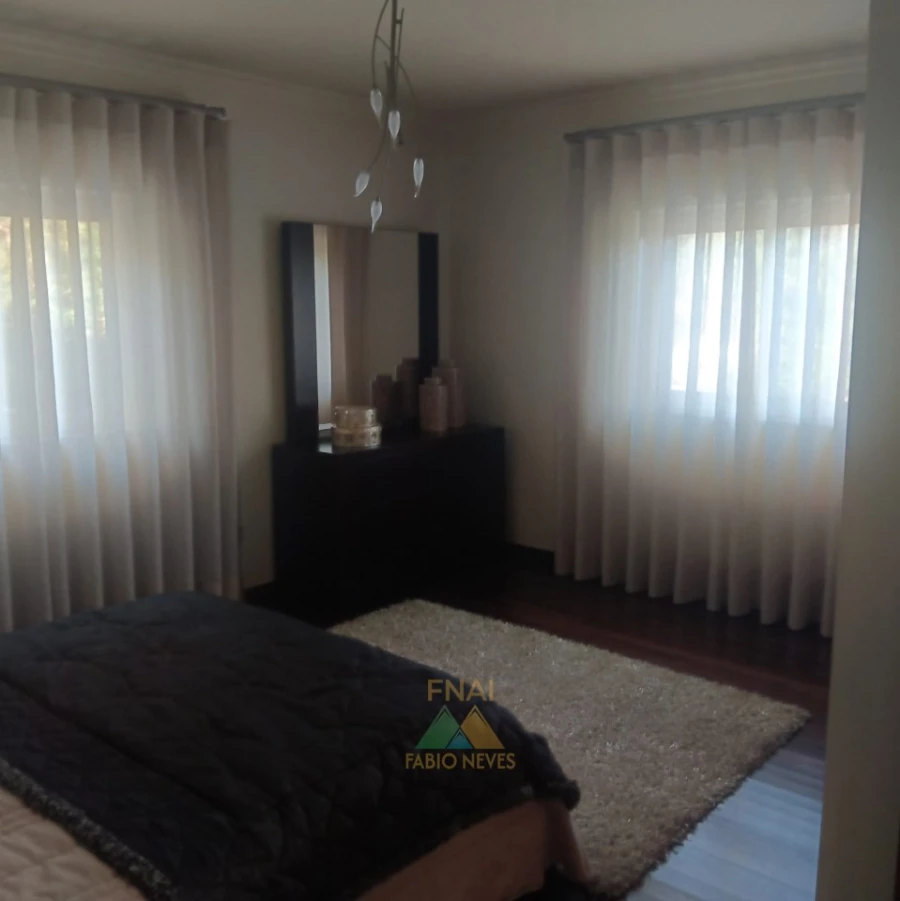 Moradia T4 para Venda em Vale Foto 40