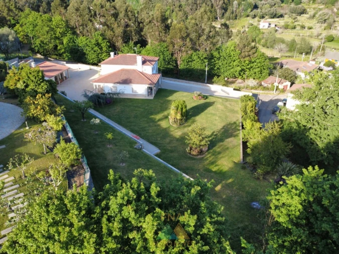 Moradia T4 para Venda em Vale Foto 25