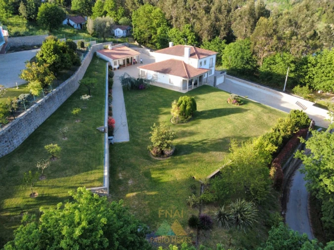 Moradia T4 para Venda em Vale Foto 20