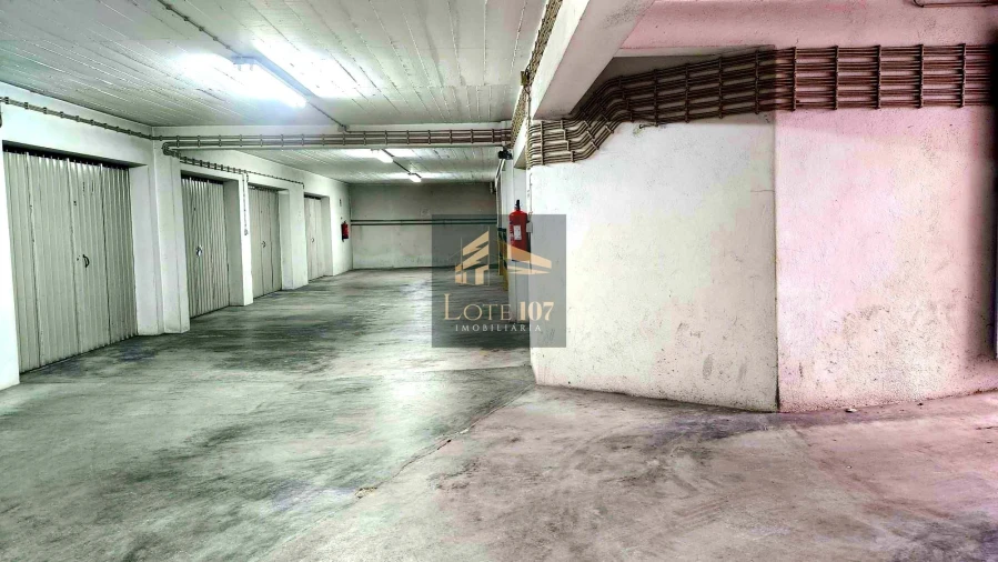 Garagem para Venda em Pinhal Novo Foto 5