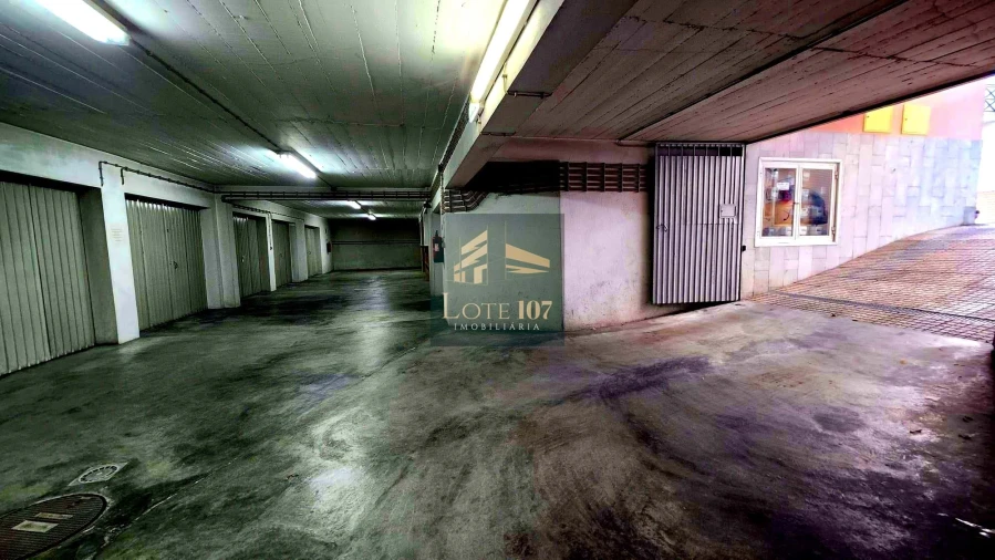 Garagem para Venda em Pinhal Novo Foto 7