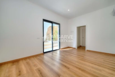 Moradia T5 para Venda em São Brás de Alportel