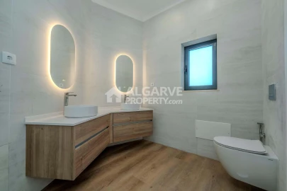 Moradia T5 para Venda em São Brás de Alportel