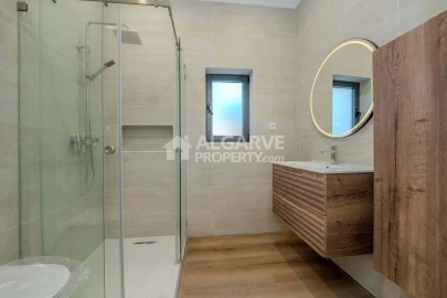 Moradia T5 para Venda em São Brás de Alportel