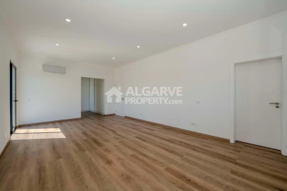 Moradia T5 para Venda em São Brás de Alportel