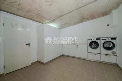 Moradia T5 para Venda em São Brás de Alportel