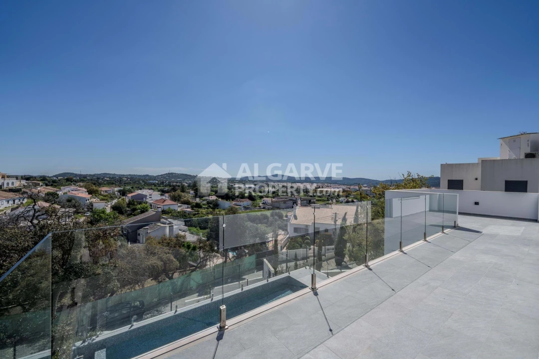 Moradia T5 para Venda em São Brás de Alportel Foto 30