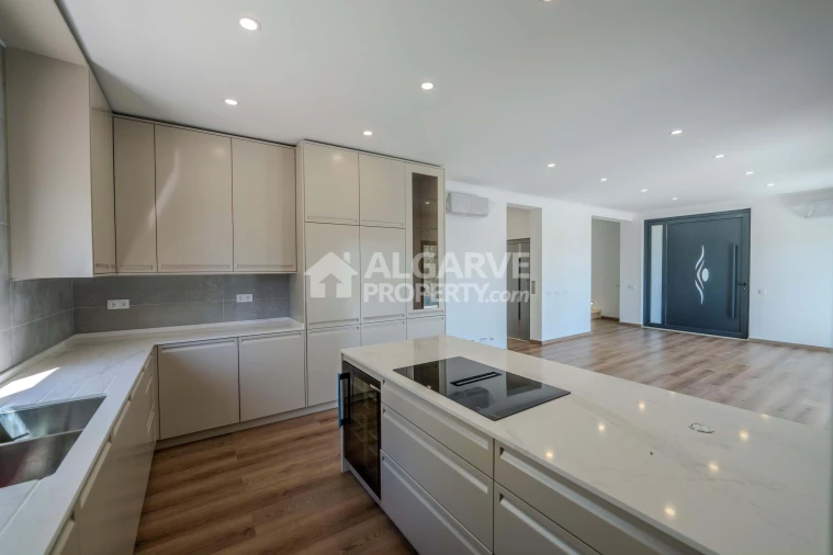 Moradia T5 para Venda em São Brás de Alportel Foto 11