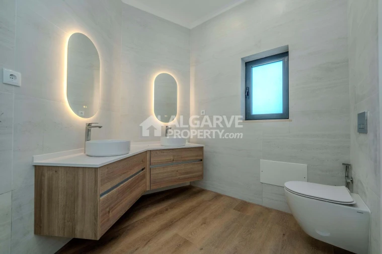 Moradia T5 para Venda em São Brás de Alportel Foto 24