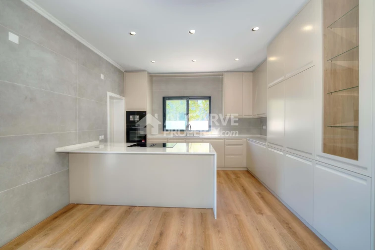 Moradia T5 para Venda em São Brás de Alportel Foto 40