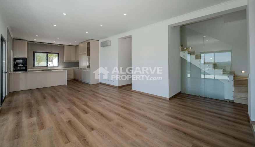 Moradia T5 para Venda em São Brás de Alportel Foto 3