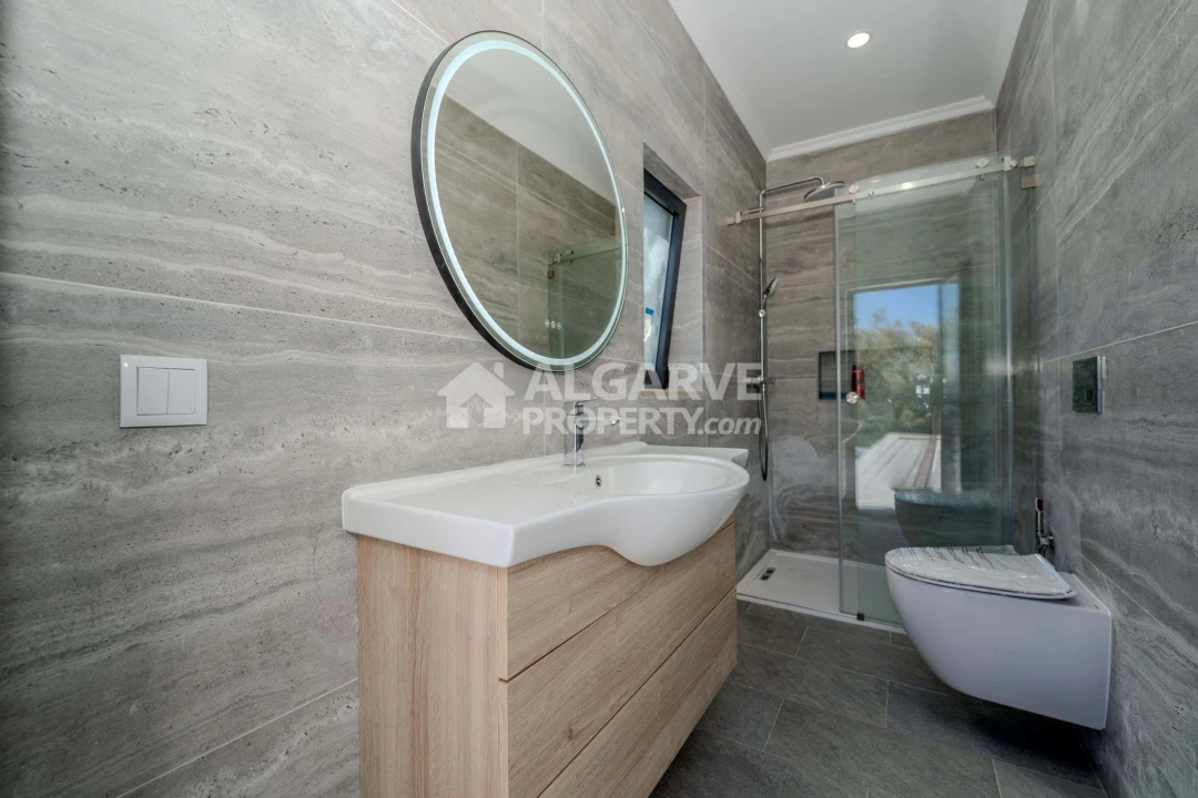 Moradia T5 para Venda em São Brás de Alportel Foto 8