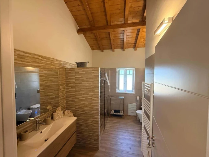 Moradia T4 para Venda em Caldas da Rainha - Santo Onofre e Serra do Bouro Foto 9