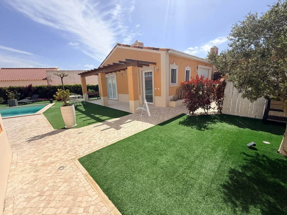 Moradia T4 para Venda em Caldas da Rainha - Santo Onofre e Serra do Bouro Foto 11