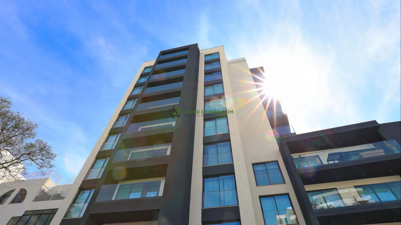 Apartamento T3 para Venda em Quarteira Foto 6