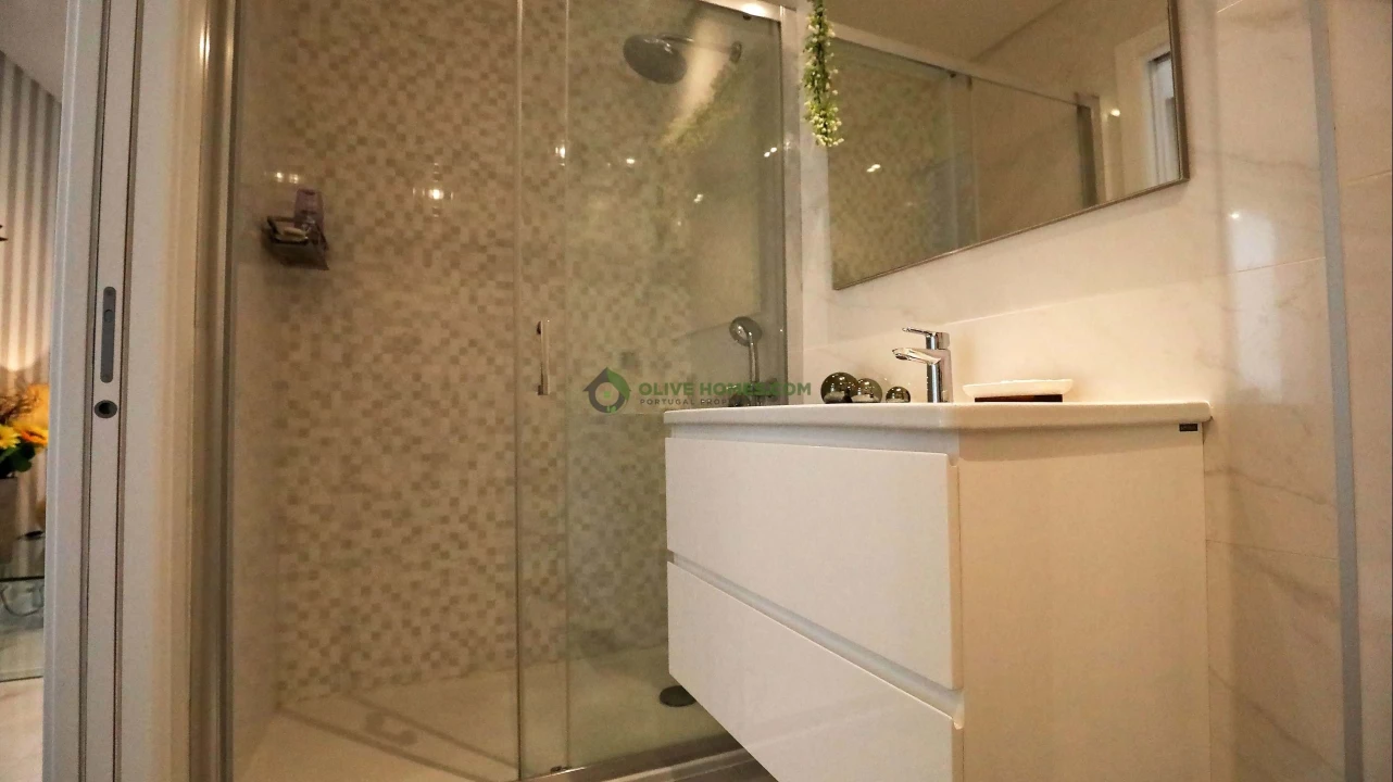 Apartamento T3 para Venda em Quarteira Foto 15
