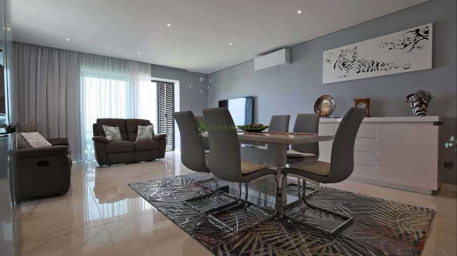 Apartamento T3 para Venda em Quarteira Foto 9