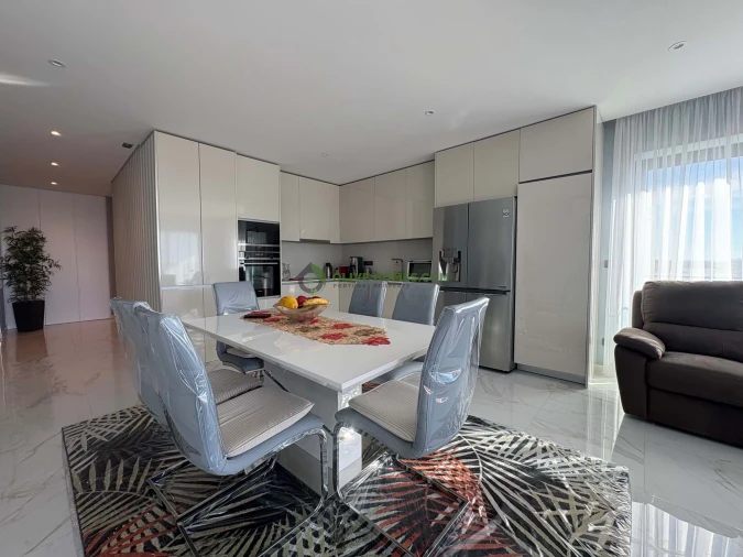 Apartamento T3 para Venda em Quarteira Foto 37