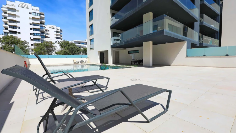 Apartamento T3 para Venda em Quarteira Foto 3