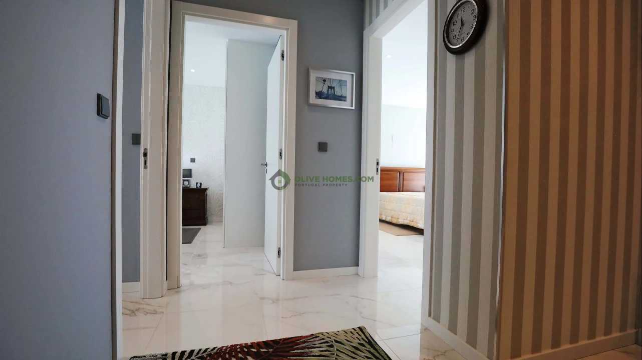 Apartamento T3 para Venda em Quarteira Foto 13