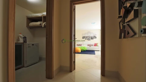 Moradia T4 para Venda em Quarteira