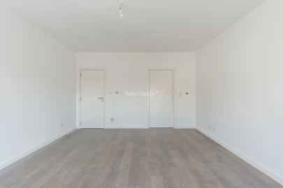 Moradia T5 para Venda em São Domingos de Rana