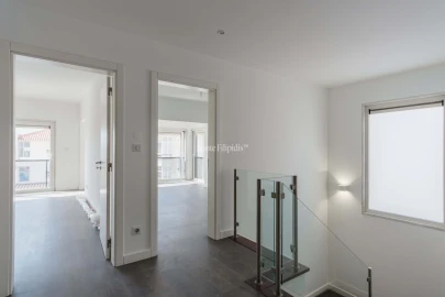 Moradia T5 para Venda em São Domingos de Rana