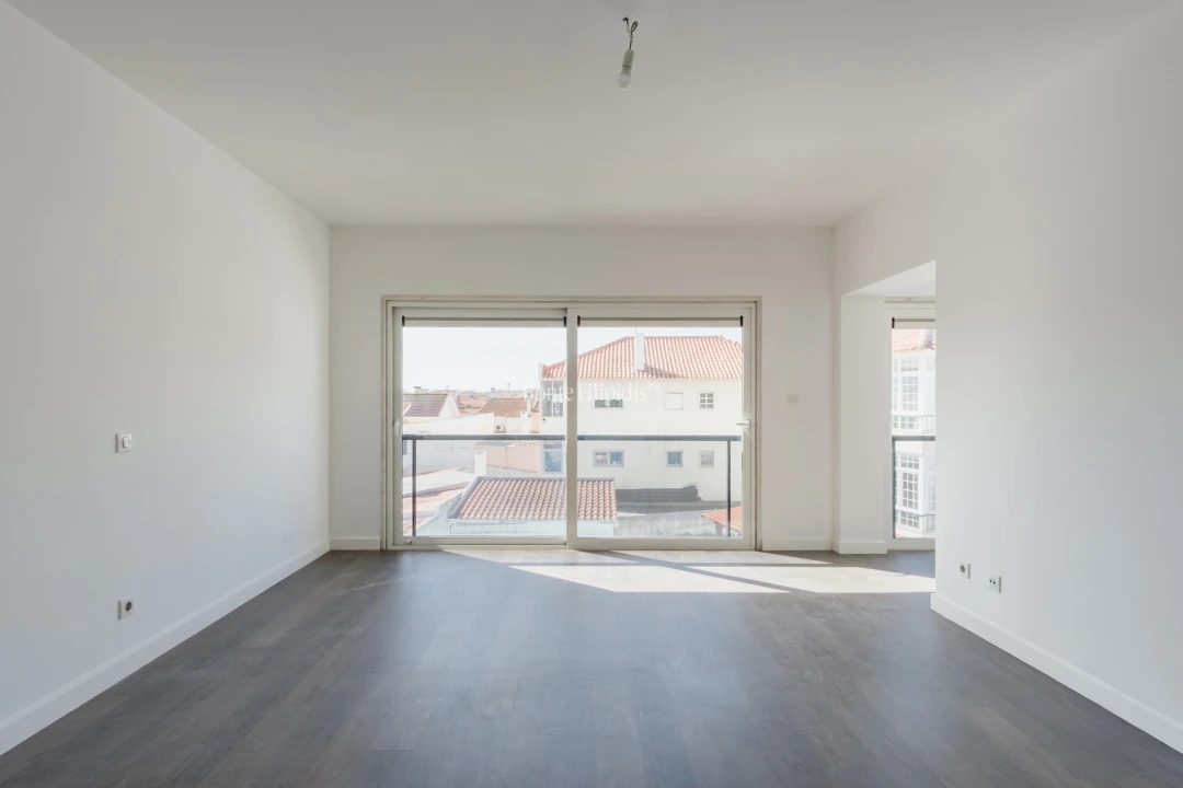 Moradia T5 para Venda em São Domingos de Rana Foto 19