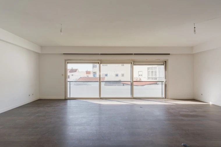 Moradia T5 para Venda em São Domingos de Rana Foto 6