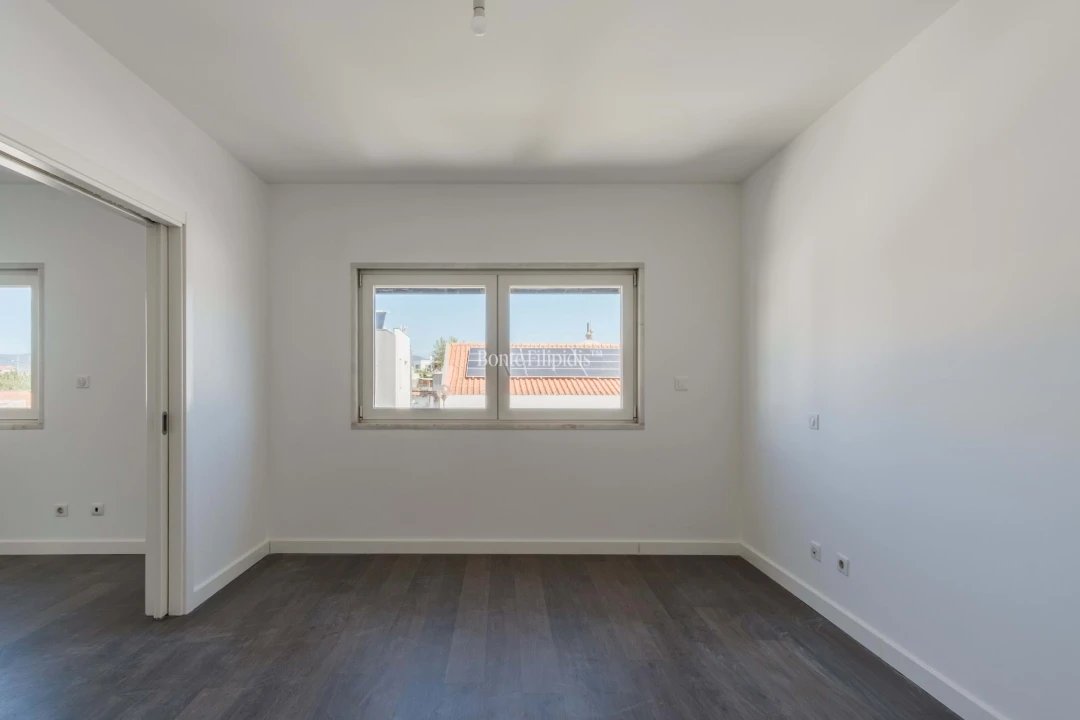 Moradia T5 para Venda em São Domingos de Rana Foto 34