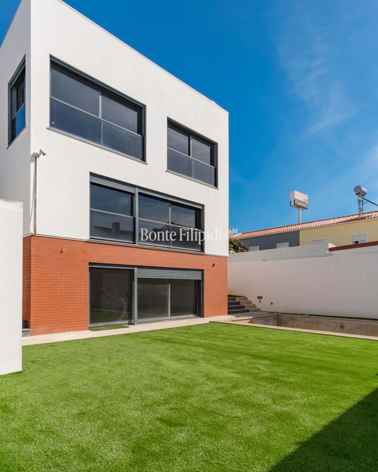 Moradia T5 para Venda em São Domingos de Rana Foto 3