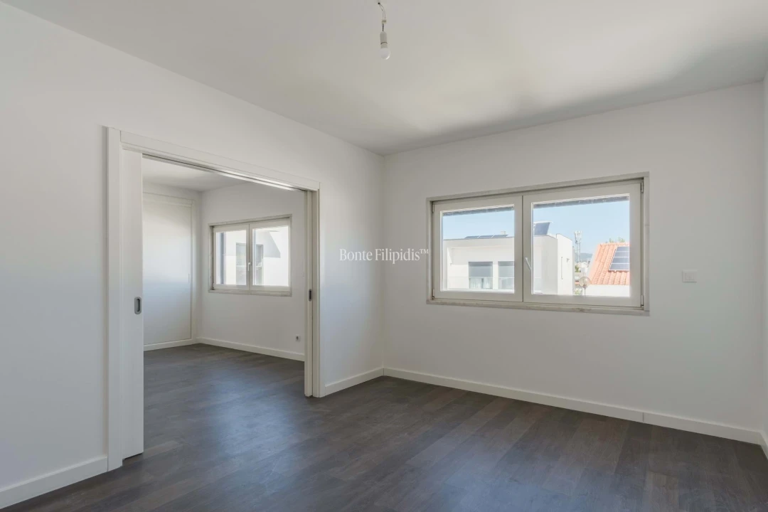 Moradia T5 para Venda em São Domingos de Rana Foto 35