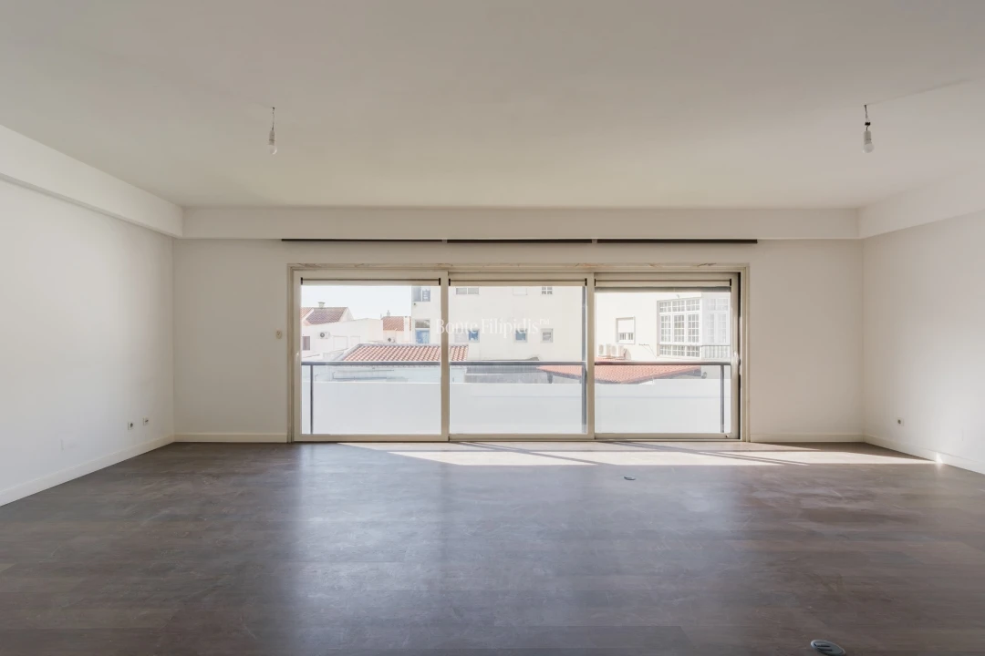 Moradia T5 para Venda em São Domingos de Rana Foto 6