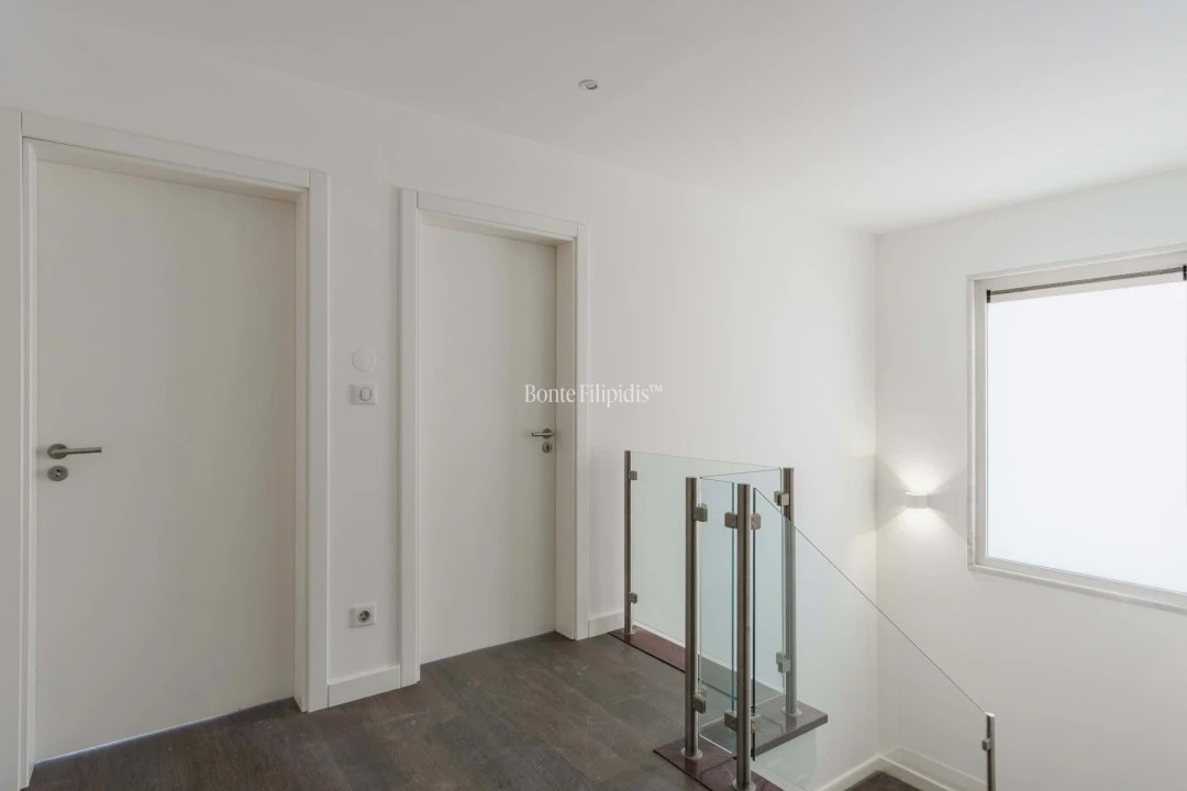 Moradia T5 para Venda em São Domingos de Rana Foto 18