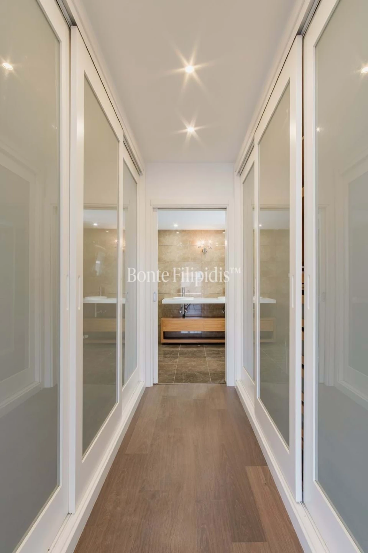 Moradia T5 para Venda em São Domingos de Rana Foto 26