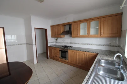 Apartamento T2 para Venda em Odiaxere