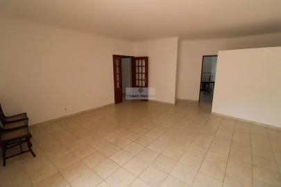 Apartamento T2 para Venda em Odiaxere