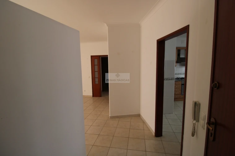 Apartamento T2 para Venda em Odiaxere Foto 6