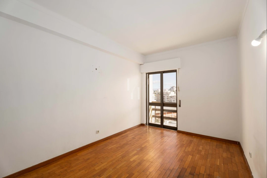 Apartamento T2 para Venda em Faro (Sé e São Pedro) Foto 21