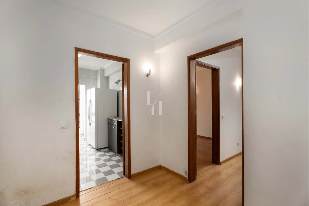 Apartamento T2 para Venda em Faro (Sé e São Pedro) Foto 13