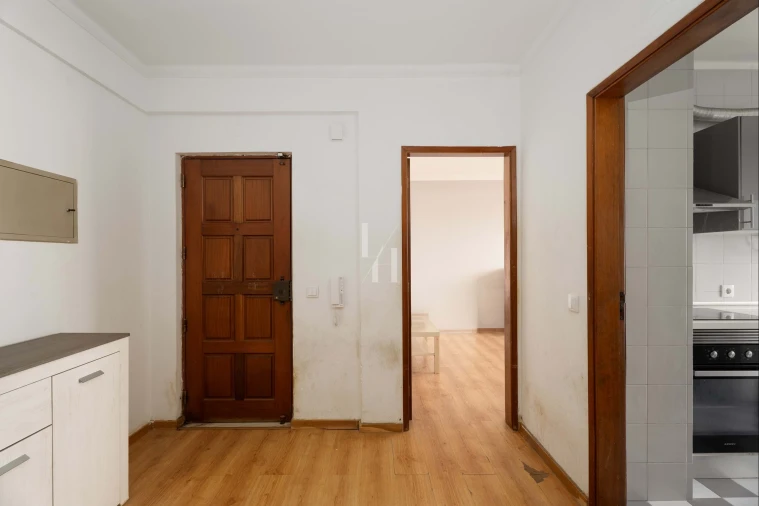 Apartamento T2 para Venda em Faro (Sé e São Pedro) Foto 9
