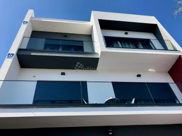 Moradia T4 para Arrendamento em Cascais e Estoril