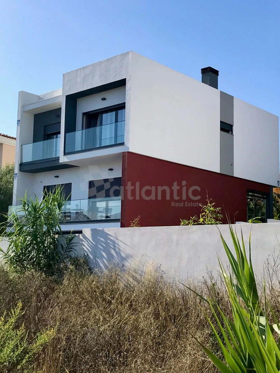 Moradia T4 para Arrendamento em Cascais e Estoril Foto 5