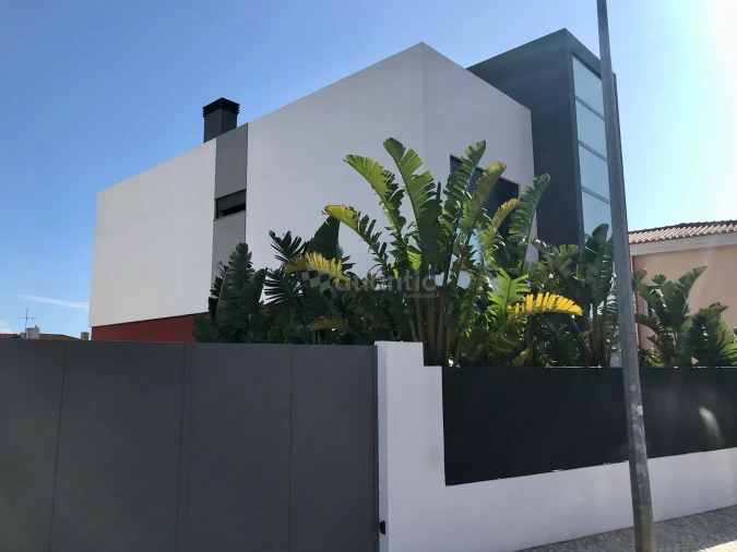 Moradia T4 para Arrendamento em Cascais e Estoril Foto 3