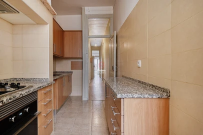 Apartamento T3 para Venda em Arroios