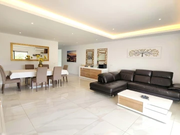 Moradia T4 para Venda em Albufeira e Olhos de Água