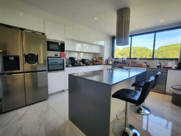 Moradia T4 para Venda em Albufeira e Olhos de Água